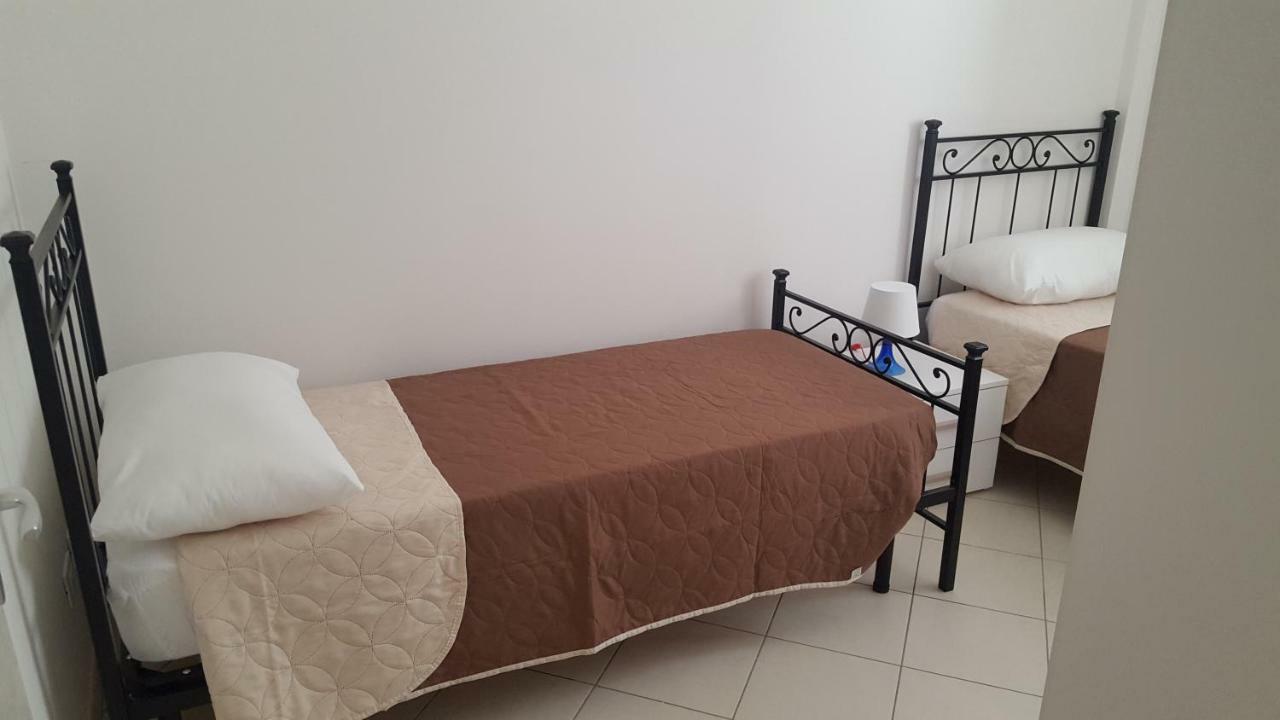 Casa Vacanze Cristoforo Colombo Apartman Lido Conchiglia Kültér fotó