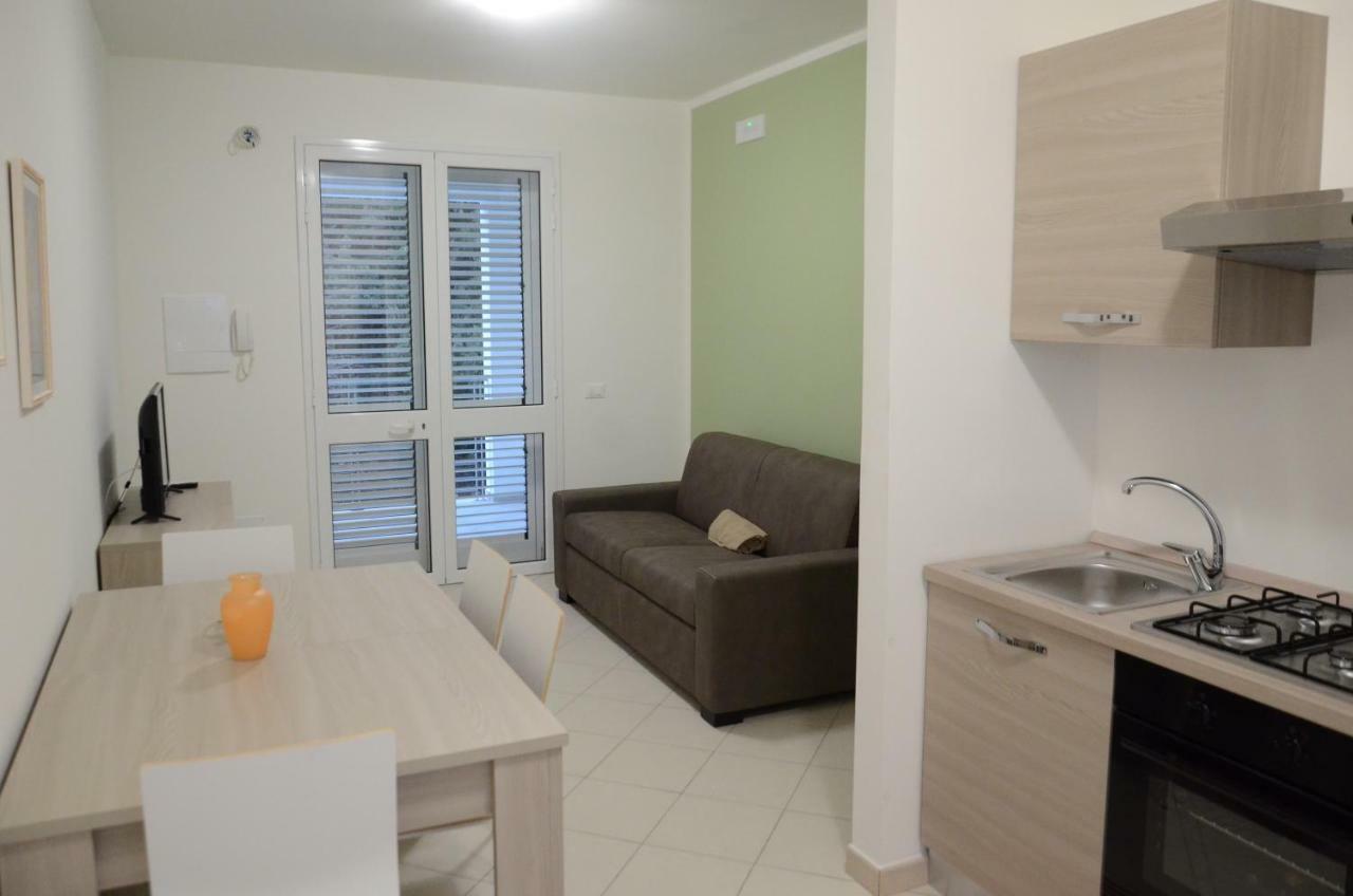 Casa Vacanze Cristoforo Colombo Apartman Lido Conchiglia Kültér fotó