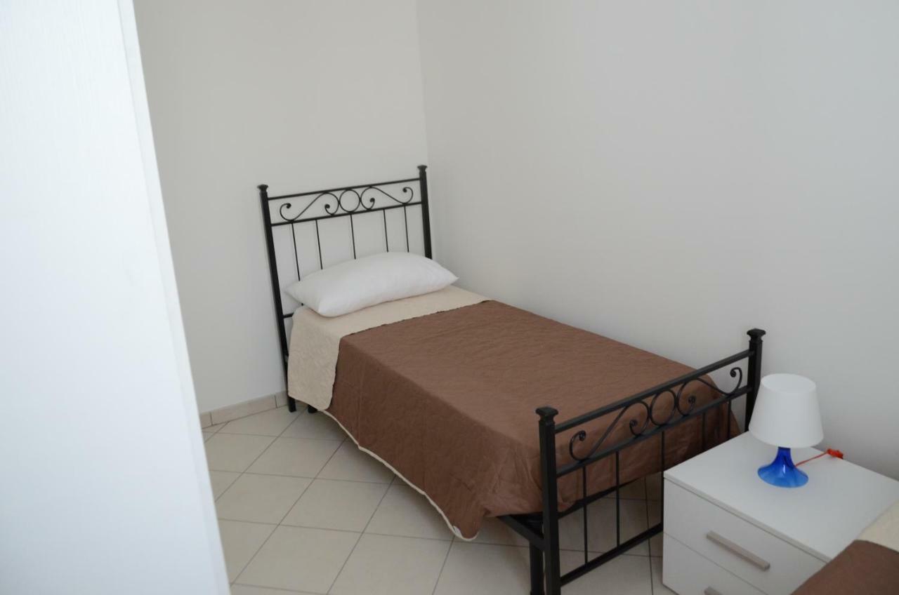 Casa Vacanze Cristoforo Colombo Apartman Lido Conchiglia Kültér fotó
